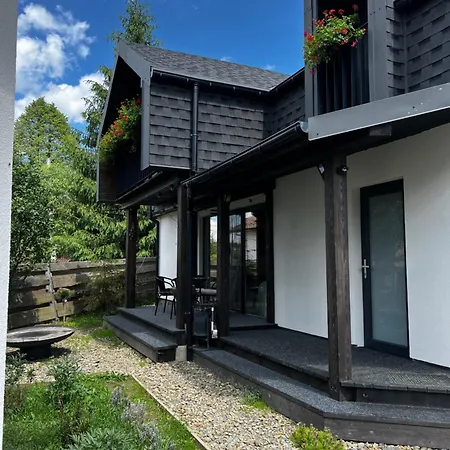 Ugrad Family з чаном-джакузі *