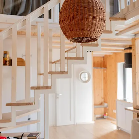 Ugrad Family з чаном-джакузі Chalet