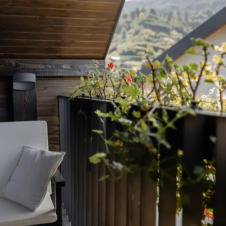 Alpstuga Ugrad Family з чаном-джакузі *