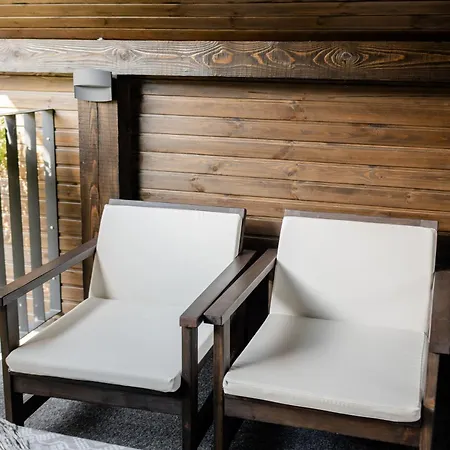 Chalet Ugrad Family з чаном-джакузі