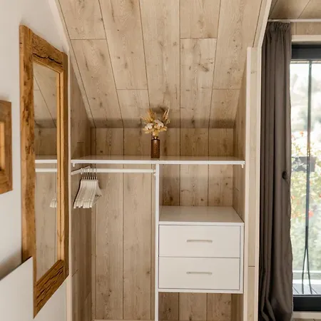 Ugrad Family з чаном-джакузі * Slavske