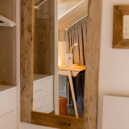 Ugrad Family з чаном-джакузі