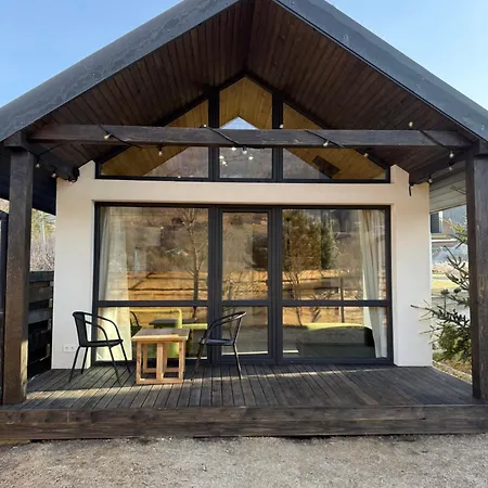 Ugrad Family з чаном-джакузі * Slavske