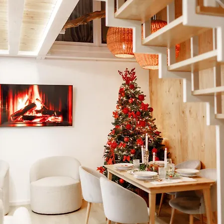 Chalet Ugrad Family з чаном-джакузі *