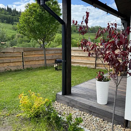 Chalet Ugrad Family з чаном-джакузі *