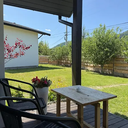 Ugrad Family з чаном-джакузі * Slavske