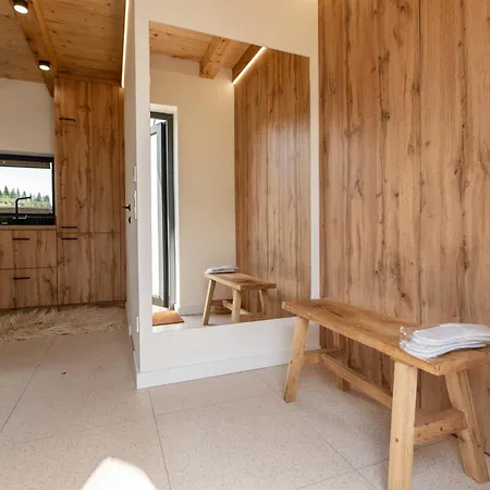 Ugrad Family з чаном-джакузі * Slavske