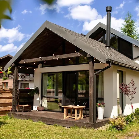 Ugrad Family з чаном-джакузі Chalet Slavske