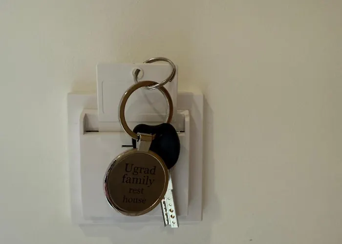 Ugrad Family з чаном-джакузі