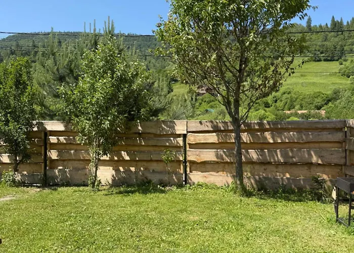 Chalet Ugrad Family з чаном-джакузі *
